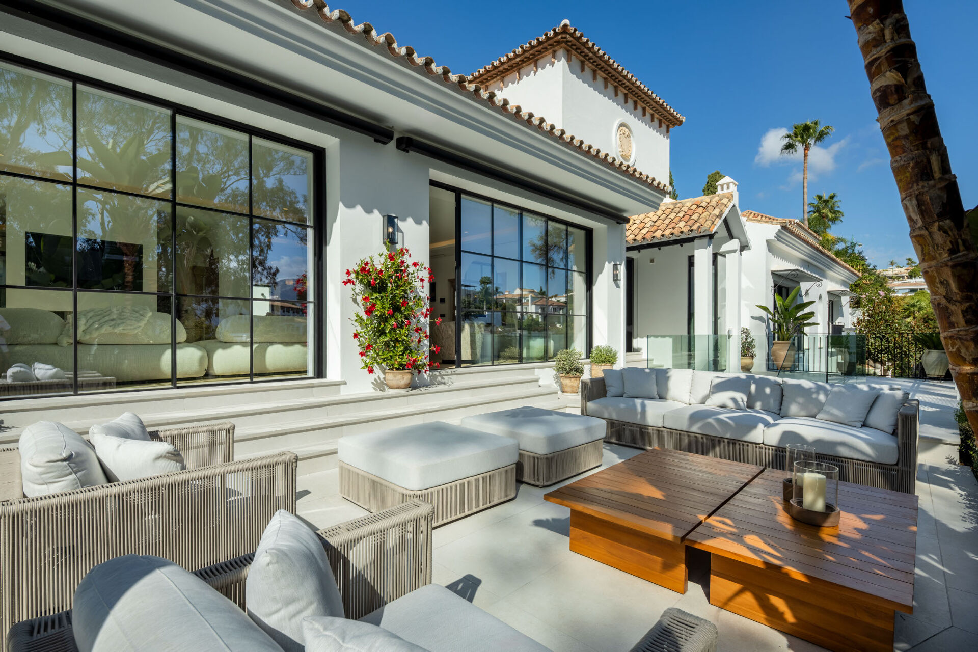Villa Skyfall