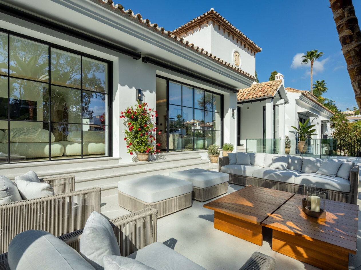 Villa Skyfall