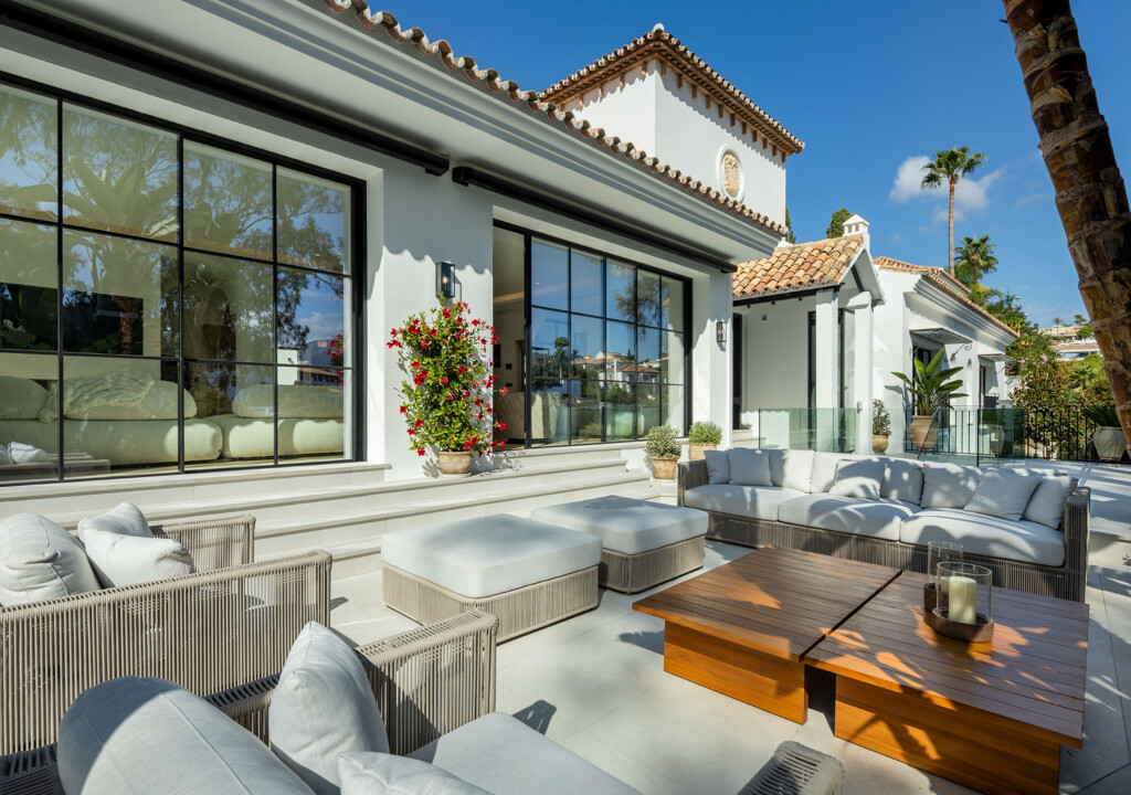Villa Skyfall