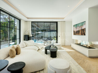 Villa Skyfall - Golf Front 5-Bedroom Villa in El Herrojo, La Quinta