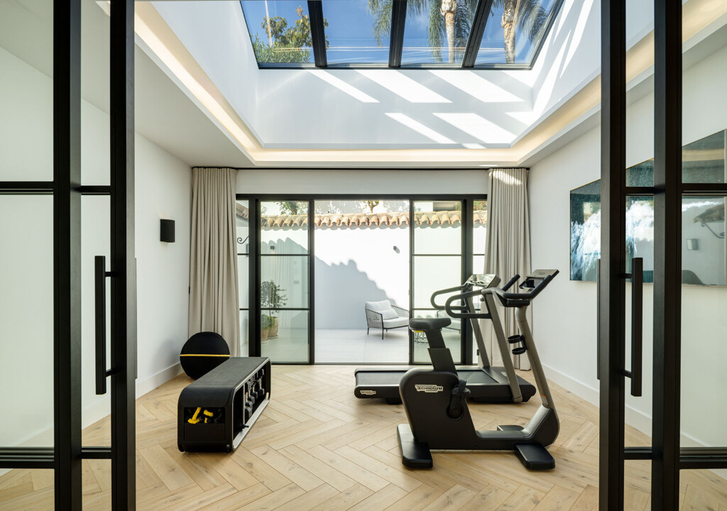 Villa Skyfall