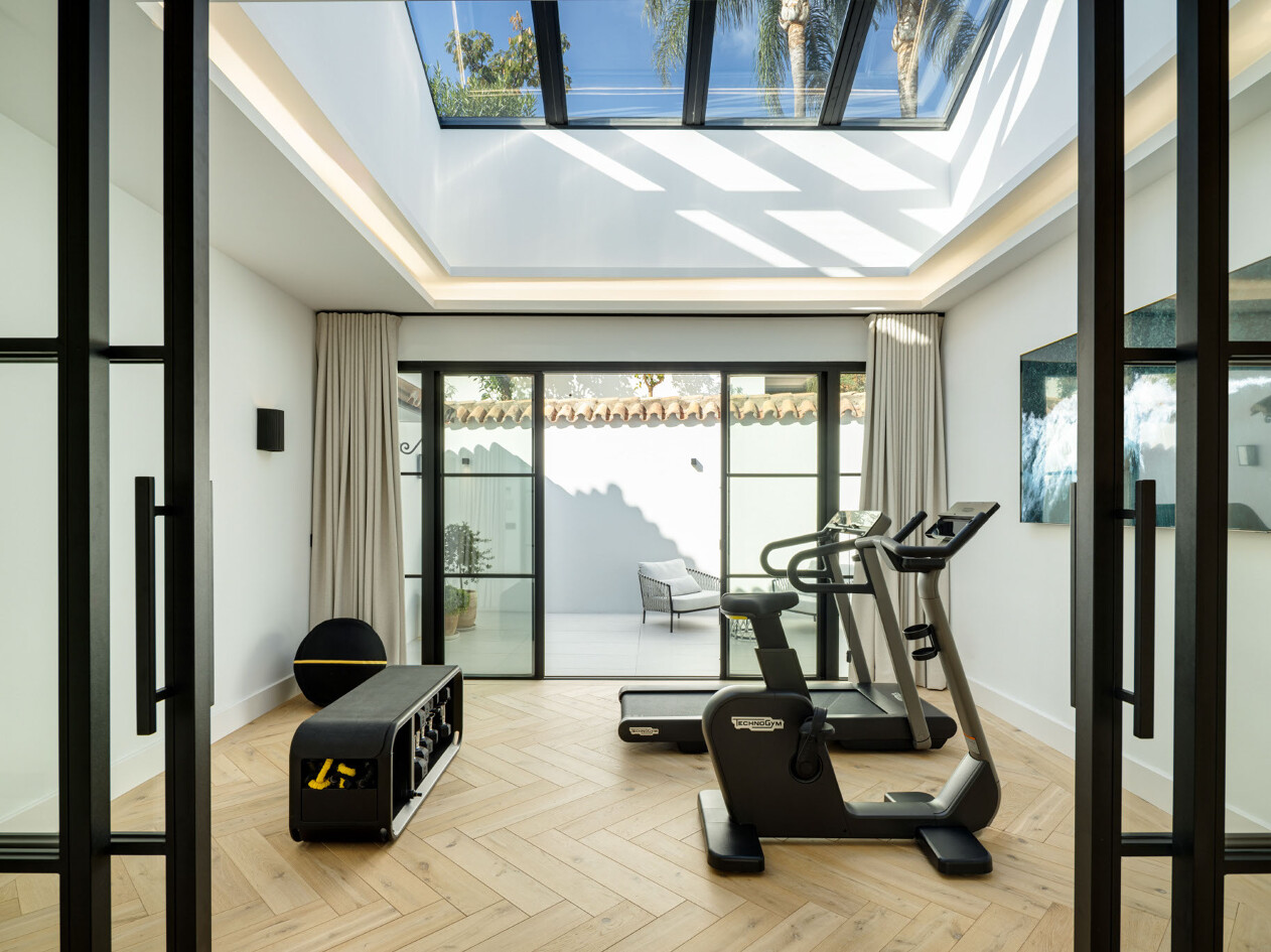Villa Skyfall