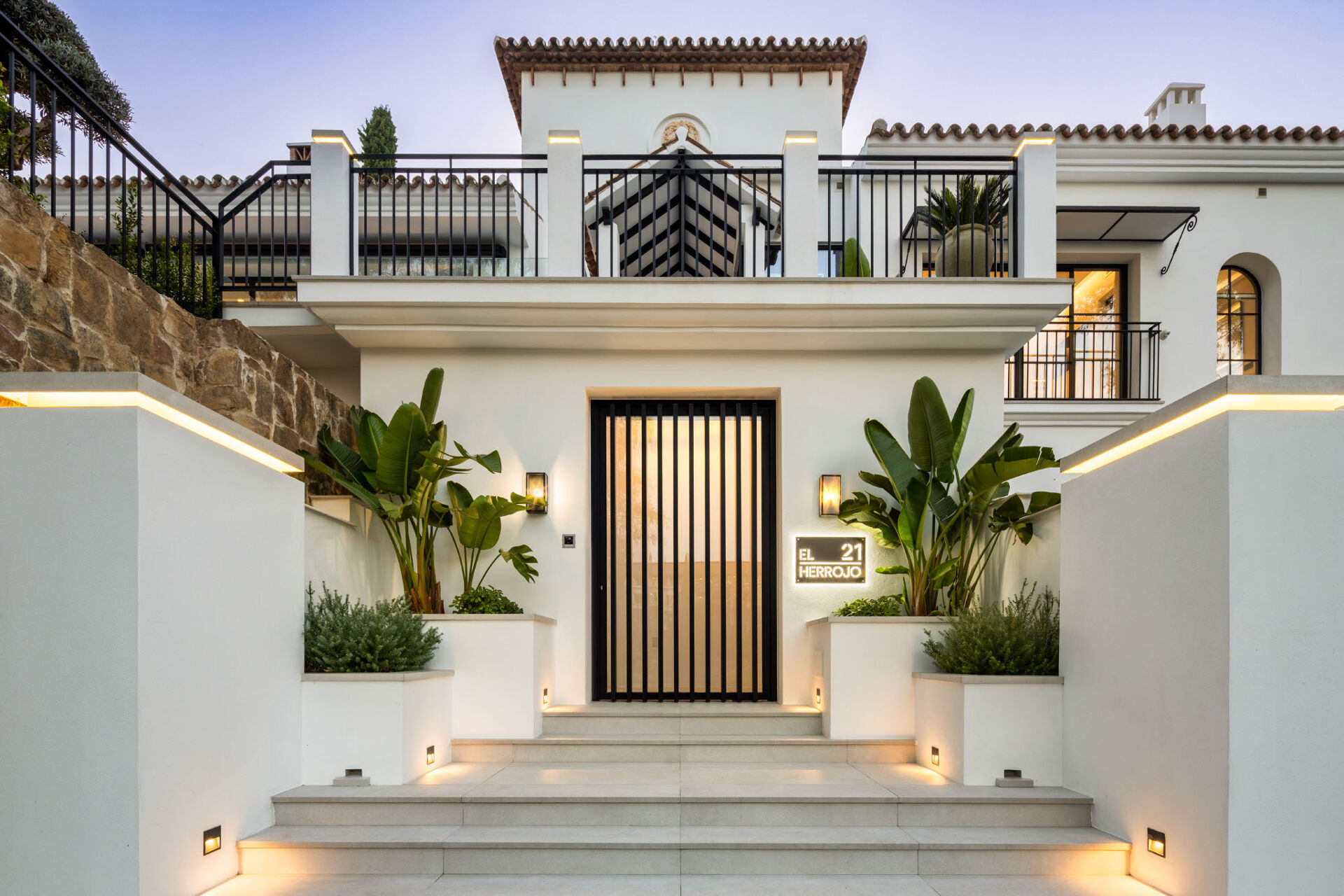 Villa Skyfall