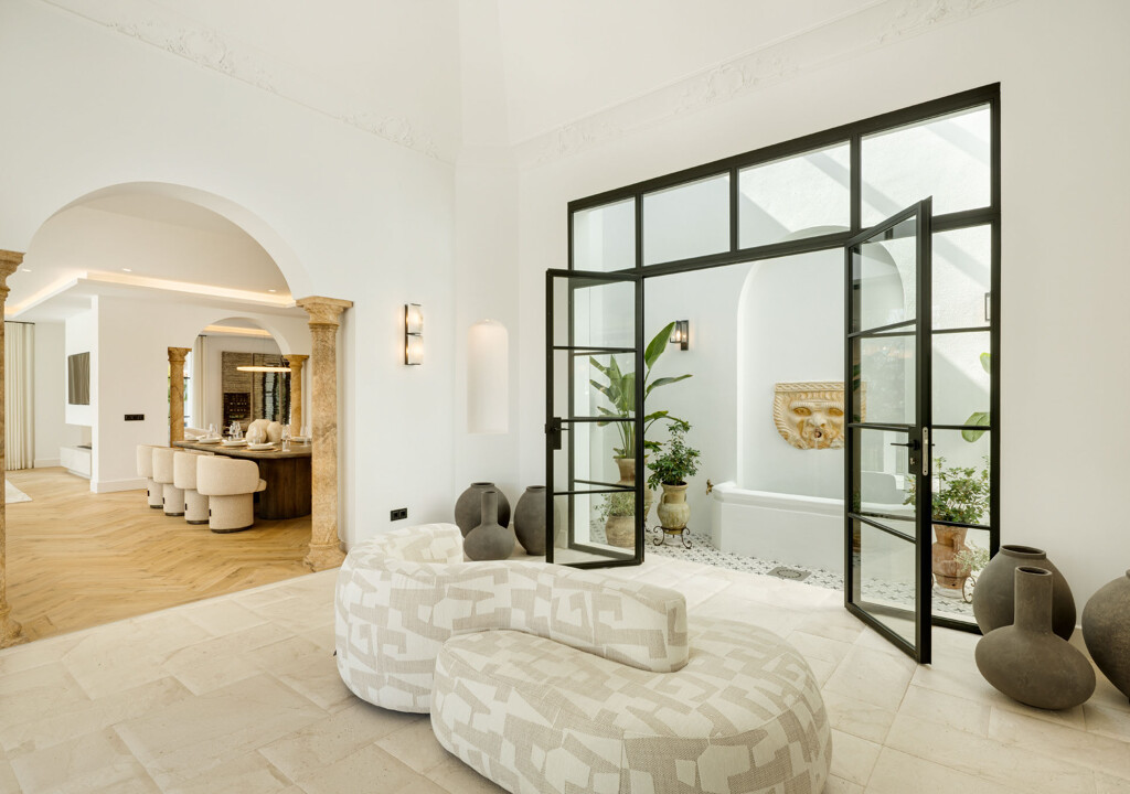 Villa Skyfall
