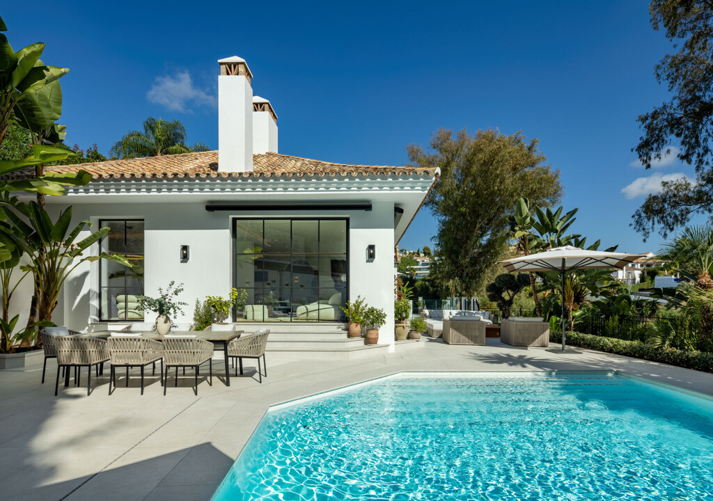 Villa Skyfall