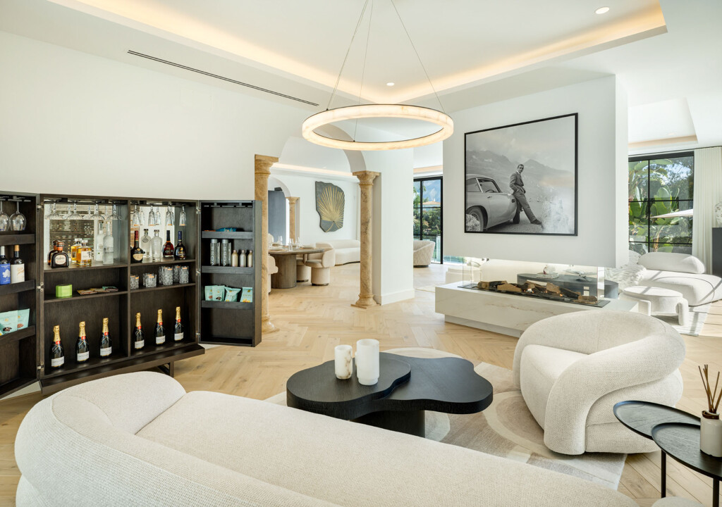 Villa Skyfall