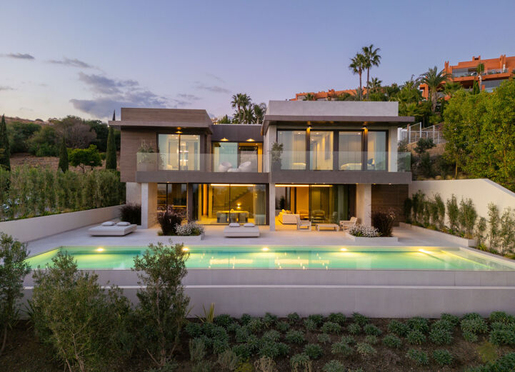 Luxury Villa For Sale In Los Flamingos
