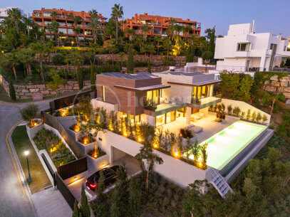Villa Amara – Samtida mästerverk med panoramautsikt över havet