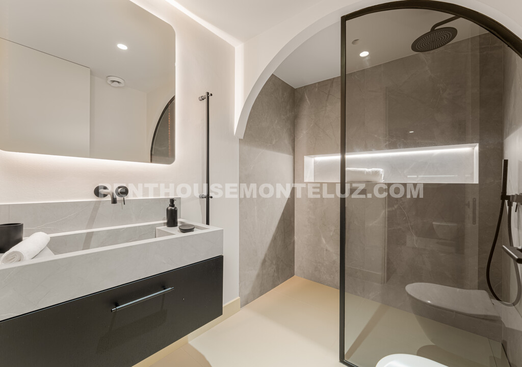 Penthouse Monte Luz