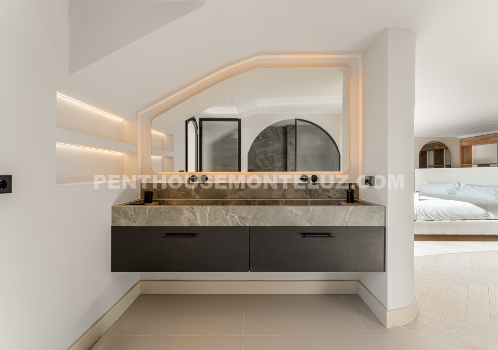 Penthouse Monte Luz