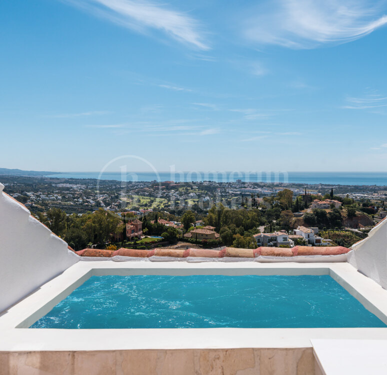 Penthouse Monte Luz – Contemporary Elegance in Monte Halcones, Benahavís