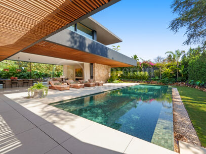 Casa Piemonte – Modern lyxvilla i Parcelas del Golf, Nueva Andalucía