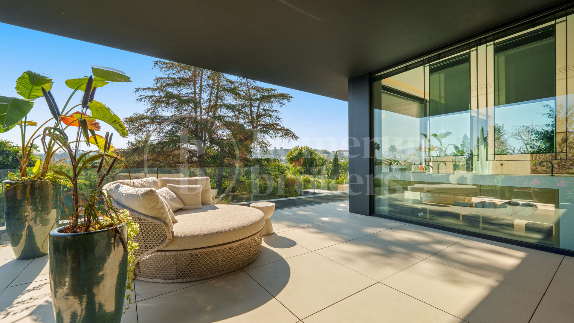 Casa Piemonte – Modern lyxvilla i Parcelas del Golf, Nueva Andalucía