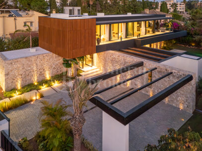 Casa Piemonte – Modern lyxvilla i Parcelas del Golf, Nueva Andalucía