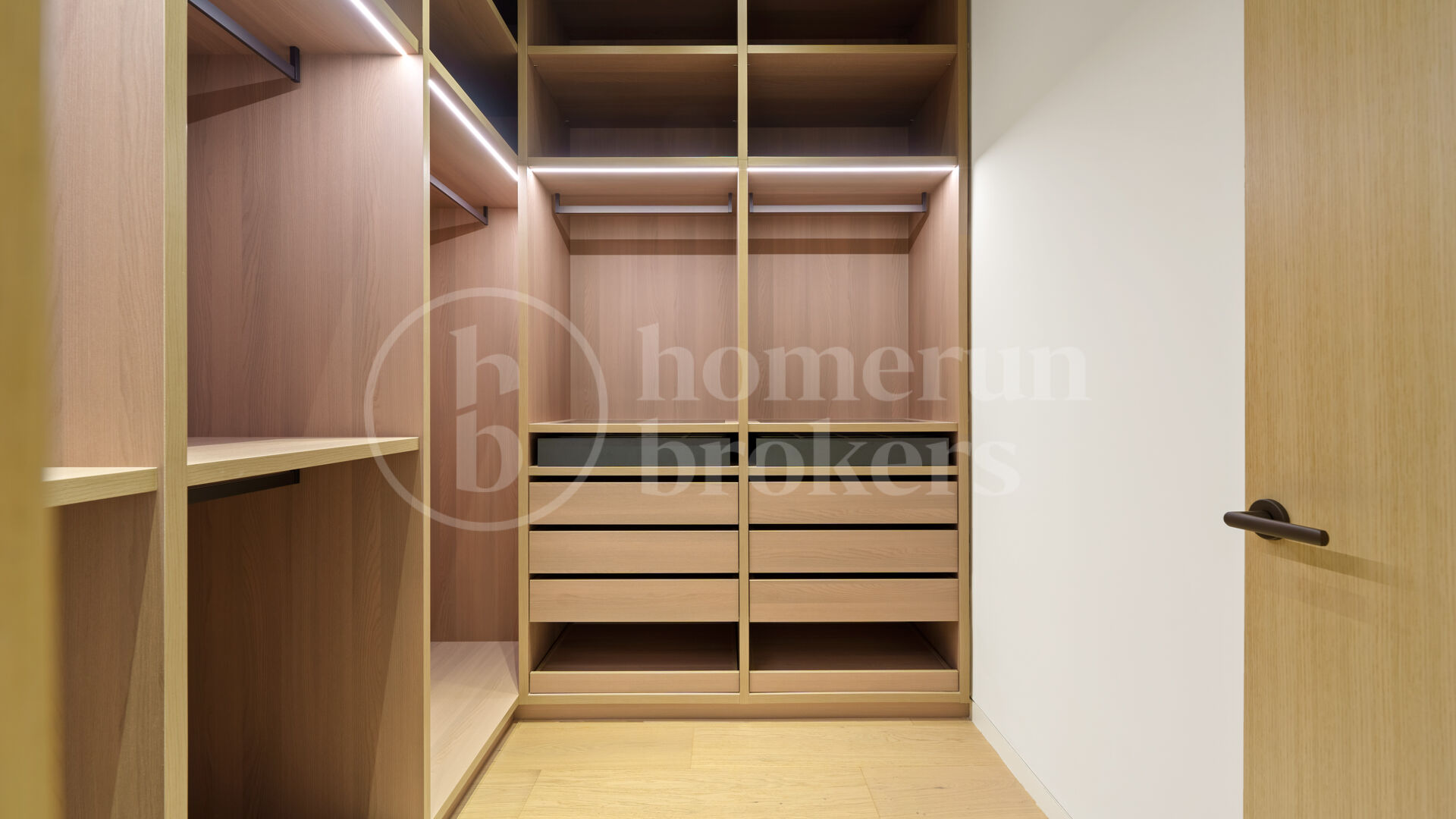 Casa Piemonte – Modern lyxvilla i Parcelas del Golf, Nueva Andalucía