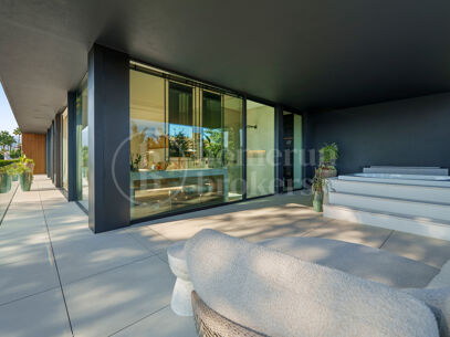 Casa Piemonte – Modern lyxvilla i Parcelas del Golf, Nueva Andalucía