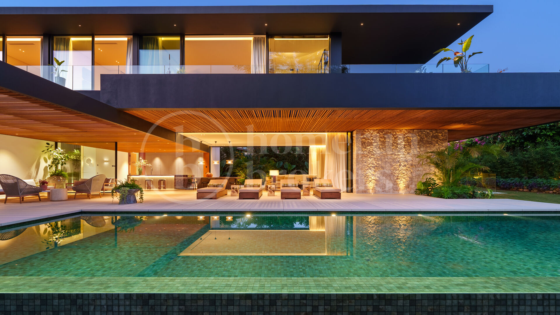 Casa Piemonte – Modern lyxvilla i Parcelas del Golf, Nueva Andalucía
