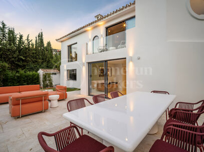 Villa Madrisa – Elegant Mediterranean Villa in the Heart of Nueva Andalucía