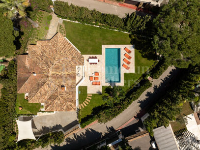 Villa Madrisa – Elegant Mediterranean Villa in the Heart of Nueva Andalucía