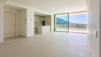 Casa El Lago – Contemporary Mediterranean Luxury in Real de La Quinta with amazing views