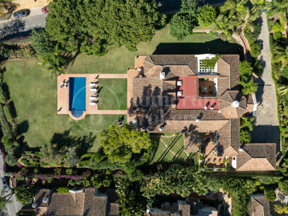 Casa de los Sueños - Mediterranean Villa In Altos Reales