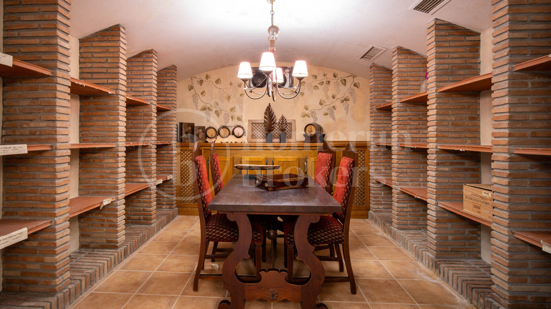 Casa de los Sueños - Mediterranean Villa In Altos Reales