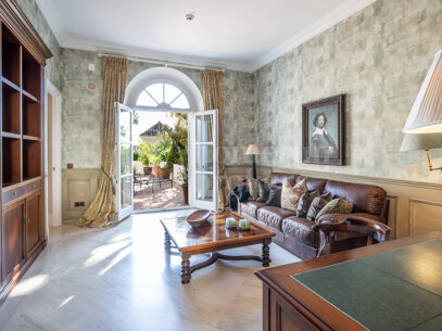 Casa de los Sueños - Mediterranean Villa In Altos Reales
