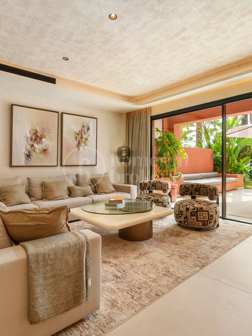 Casa Altos de Puente Romano – Fully Renovated Townhouse on Marbella’s Golden Mile