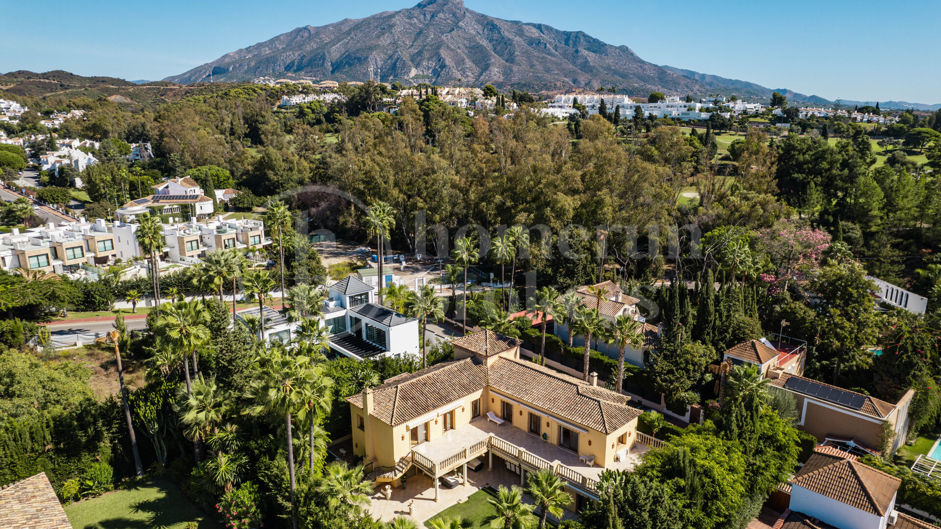 Villa Adele – Mediterranean Villa in Nueva Andalucía
