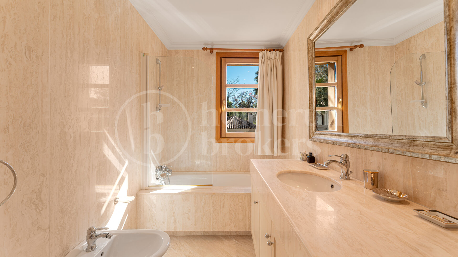 Villa Adele – Mediterranean Villa in Nueva Andalucía