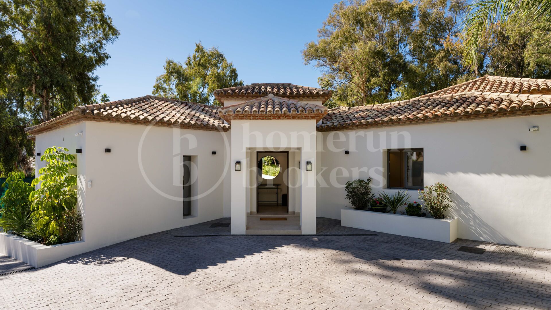 Villa Camelia - Elegant Villa i La Cerquilla, Nueva Andalusien