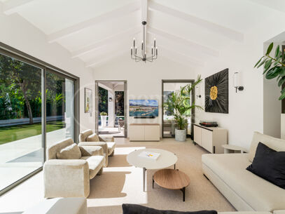 Villa Camelia - Elegant Villa i La Cerquilla, Nueva Andalusien