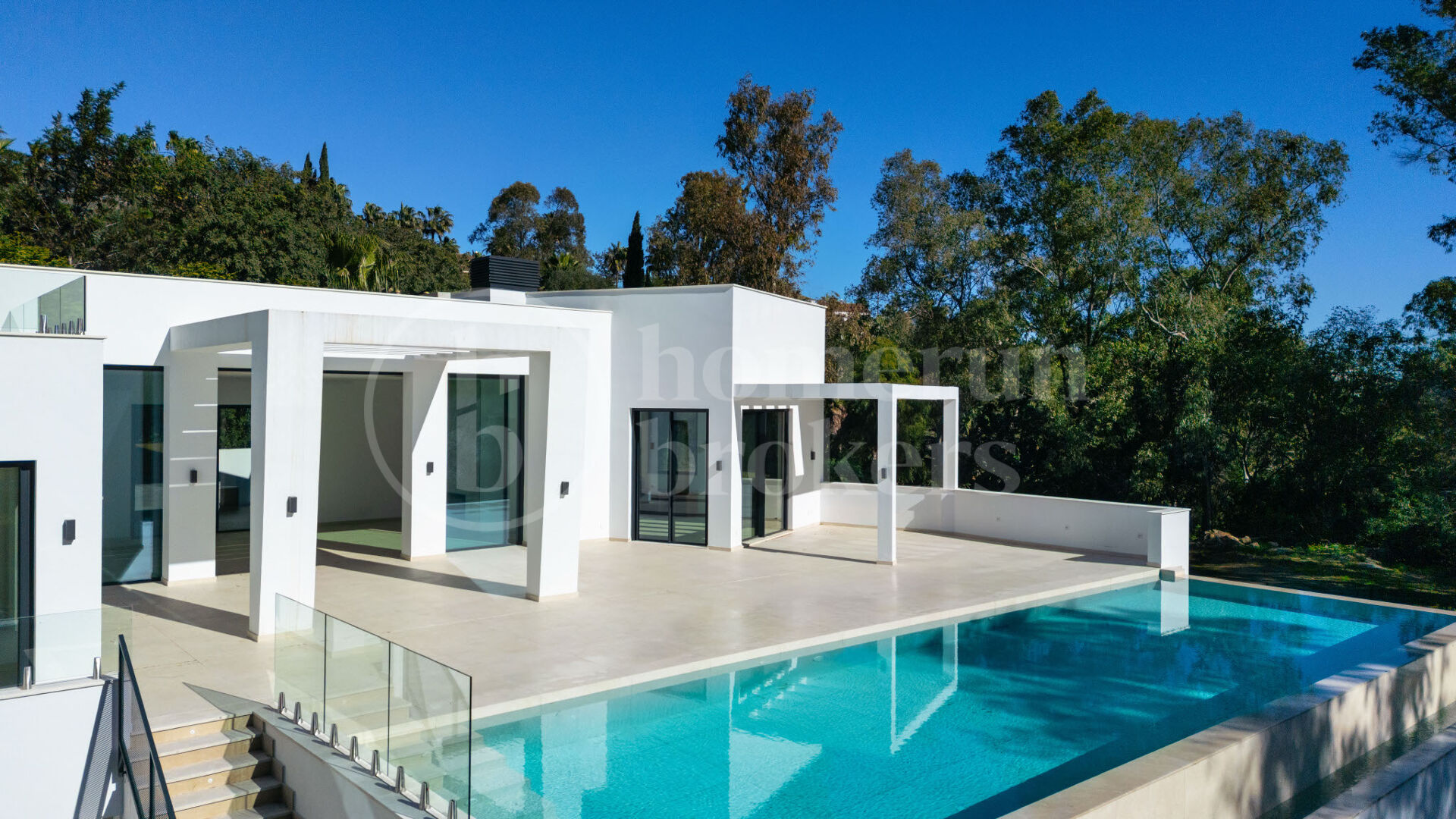 Villa Dolce Vita – Contemporary Luxury for Sale in Sotogrande Alto