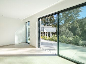 Villa Dolce Vita – Samtida lyx till salu i Sotogrande Alto