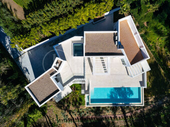 Villa Dolce Vita – Samtida lyx till salu i Sotogrande Alto