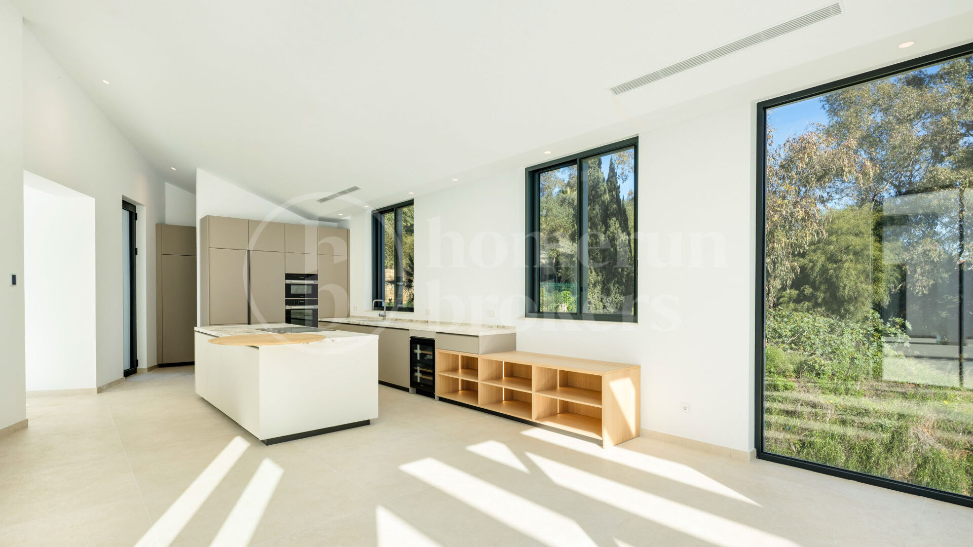 Villa Dolce Vita – Contemporary Luxury for Sale in Sotogrande Alto