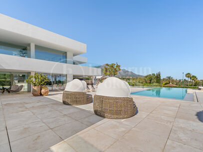 Villa Cerquilla 59 - Contemporary Luxury Villa with Sea vies in Nueva Andalucía