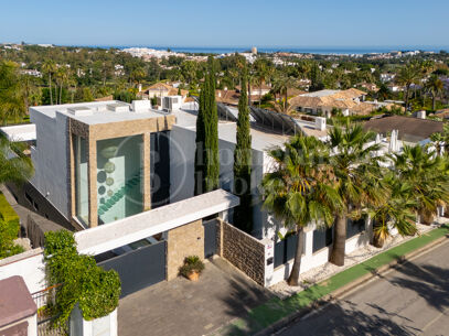 Villa Cerquilla 59 - Contemporary Luxury Villa with Sea vies in Nueva Andalucía