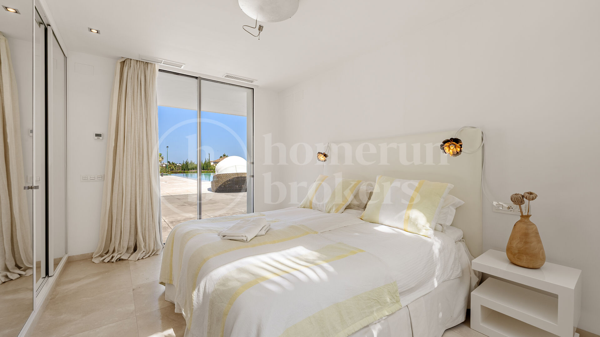 Villa Cerquilla 59 - Contemporary Luxury Villa with Sea vies in Nueva Andalucía