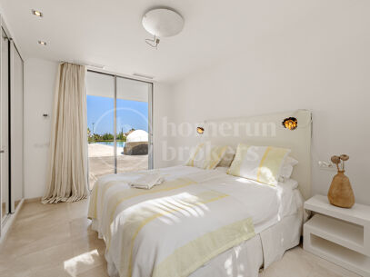 Villa Cerquilla 59 - Contemporary Luxury Villa with Sea vies in Nueva Andalucía