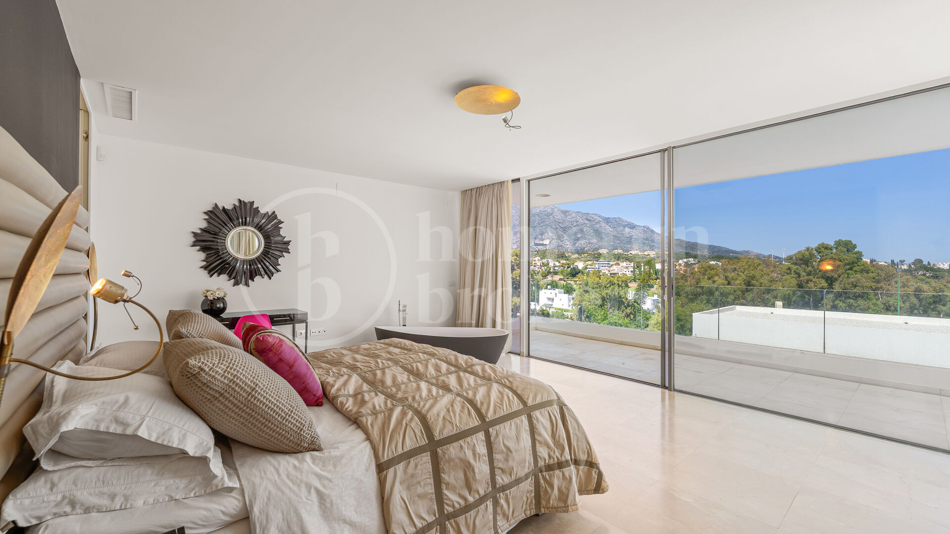 Villa Cerquilla 59 - Contemporary Luxury Villa with Sea vies in Nueva Andalucía