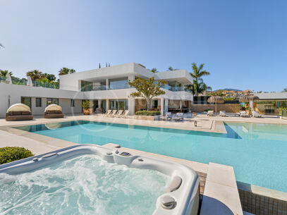 Villa Cerquilla 59 - Contemporary Luxury Villa with Sea vies in Nueva Andalucía