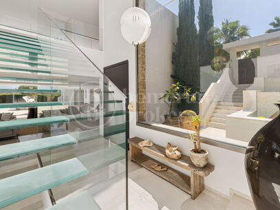 Villa Cerquilla 59 - Contemporary Luxury Villa with Sea vies in Nueva Andalucía