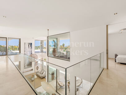 Villa Cerquilla 59 - Contemporary Luxury Villa with Sea vies in Nueva Andalucía