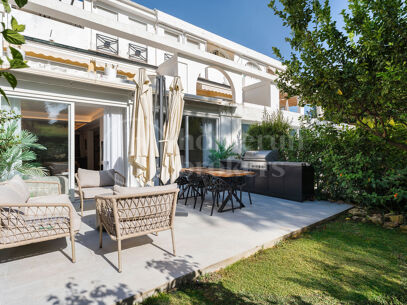 Apartment Alexandra – Contemporary Apartment for Sale in La Quinta, Benahavís