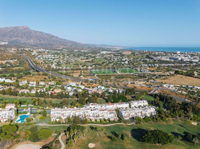 Apartment Alexandra – Contemporary Apartment for Sale in La Quinta, Benahavís