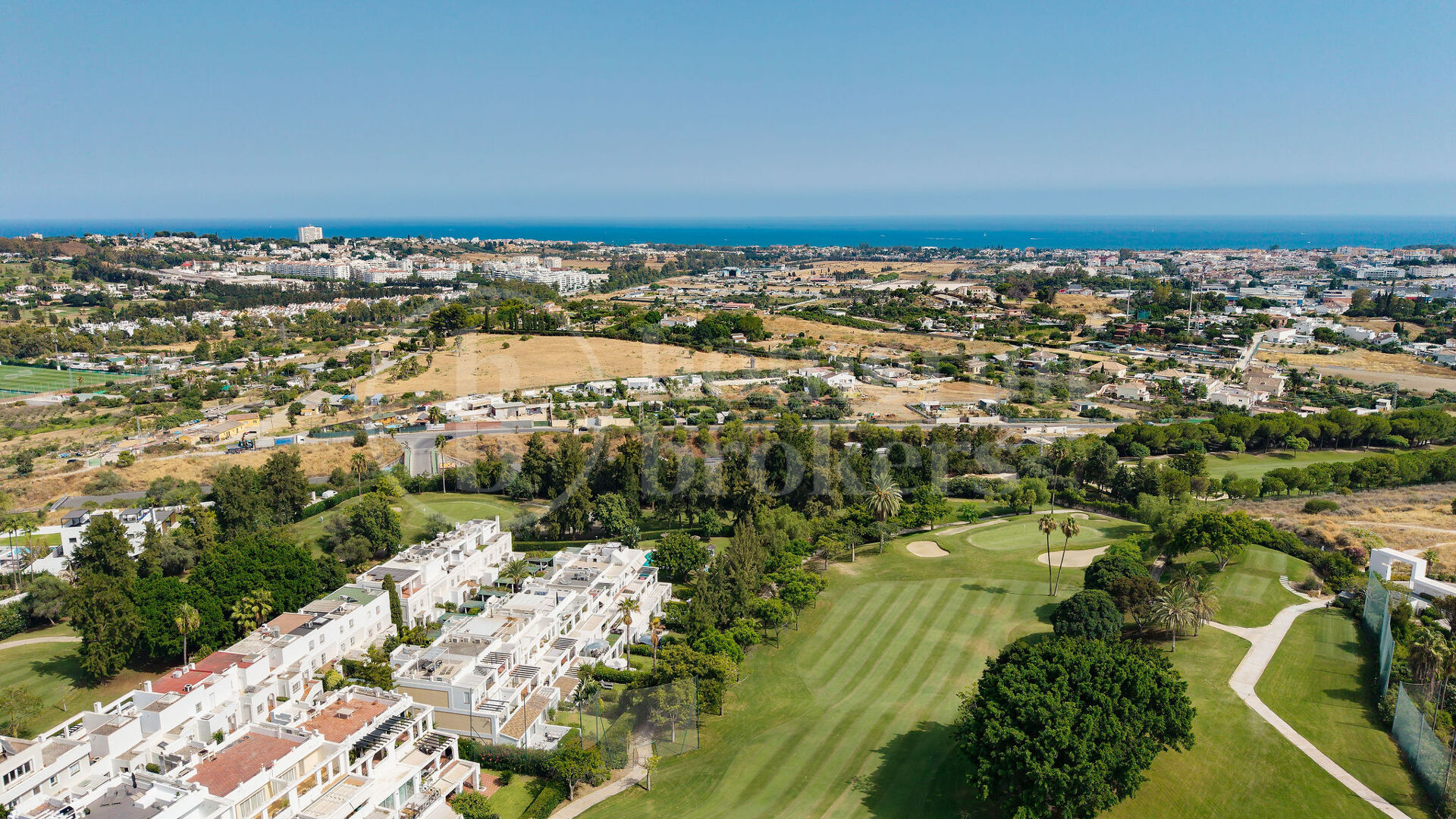 Apartment Alexandra – Contemporary Apartment for Sale in La Quinta, Benahavís