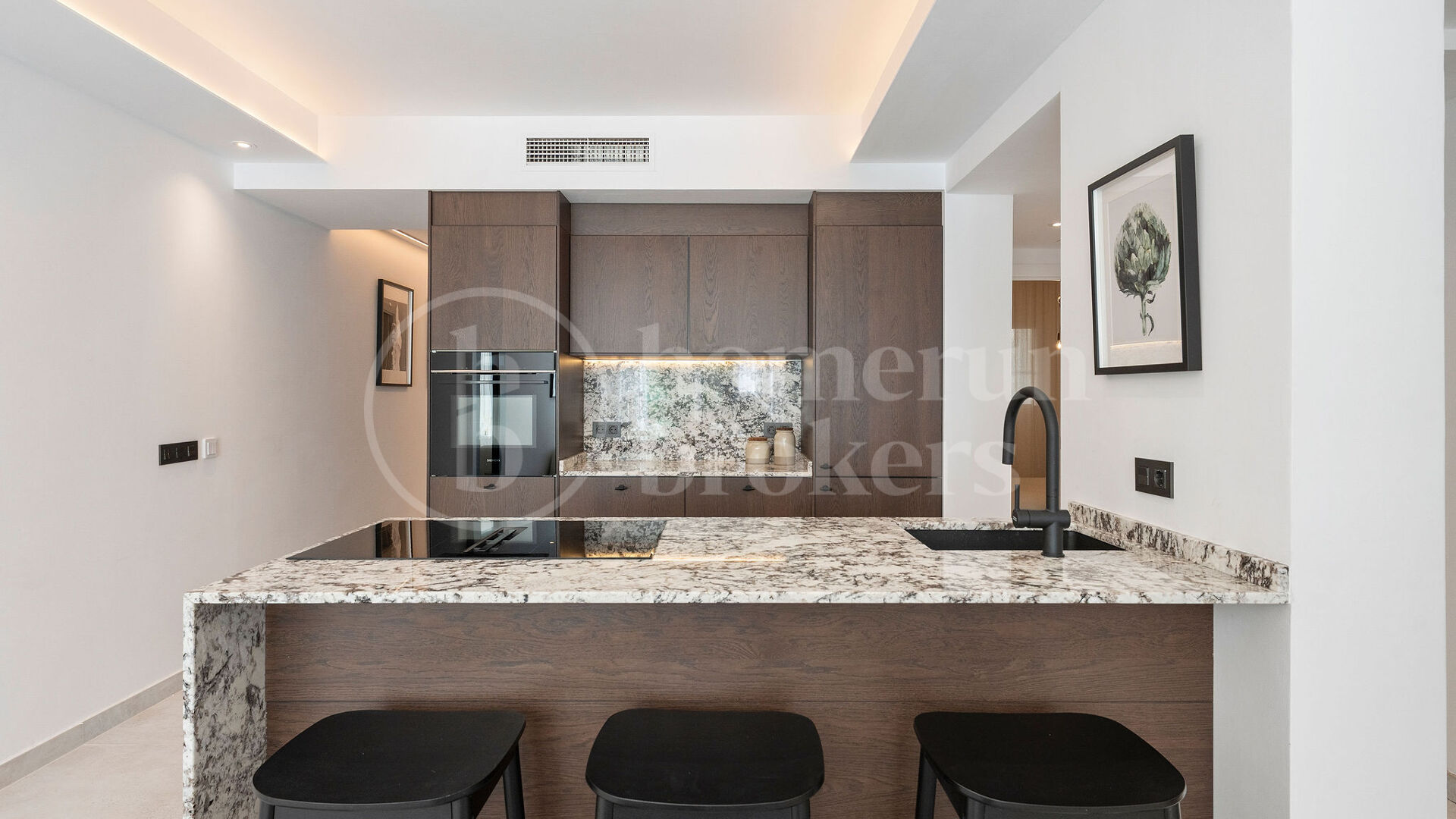 Apartment Alexandra – Contemporary Apartment for Sale in La Quinta, Benahavís