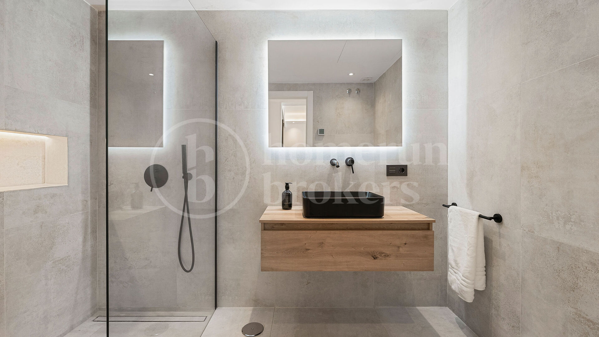 Apartment Alexandra – Contemporary Apartment for Sale in La Quinta, Benahavís