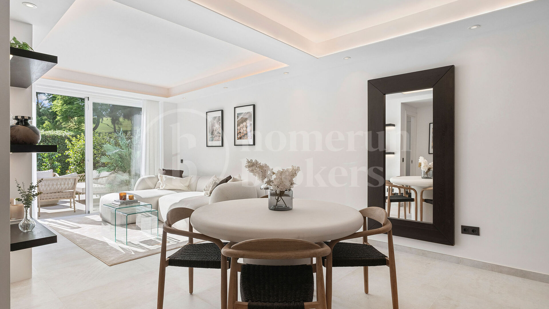 Apartment Alexandra – Contemporary Apartment for Sale in La Quinta, Benahavís